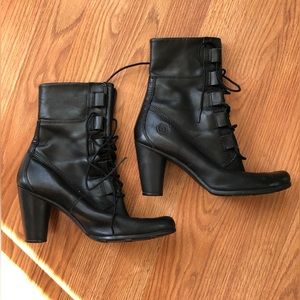 Timberland Black Leather Booties Women’s Size 8 Lace Up